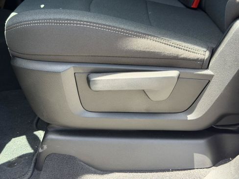 Used 2025 RAM 2500 Tradesman AWD/4WD image 13