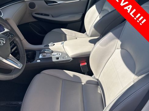 Used 2023 INFINITI QX50 Luxe image 12