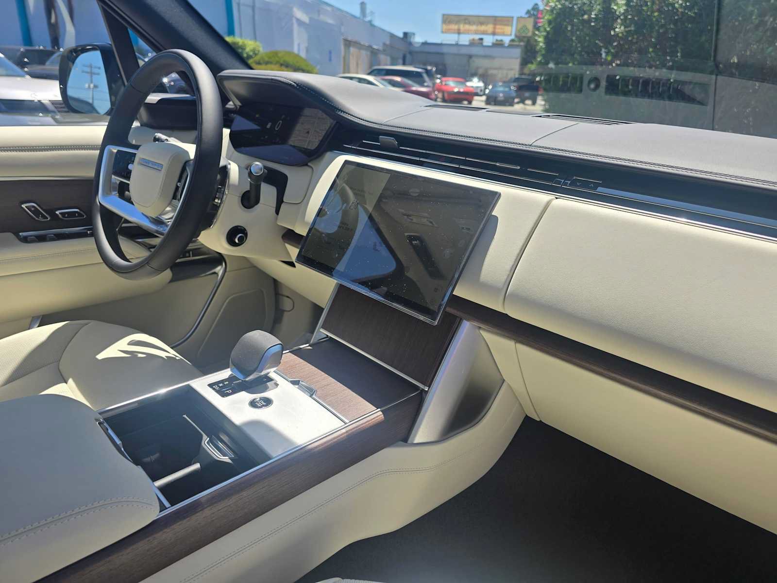 New 2026 Land Rover Range Rover SE AWD/4WD image 11