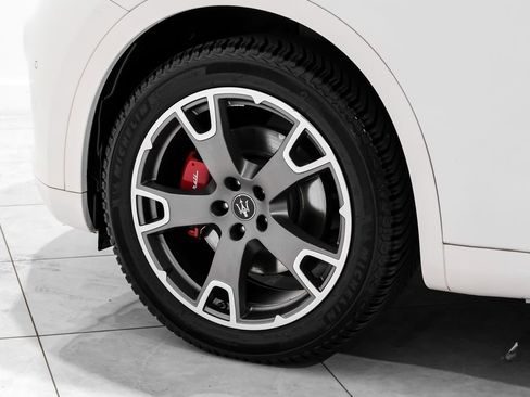 Used 2023 Maserati Levante GT image 55