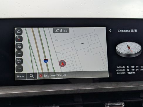 Used 2025 Kia Telluride AWD image 21