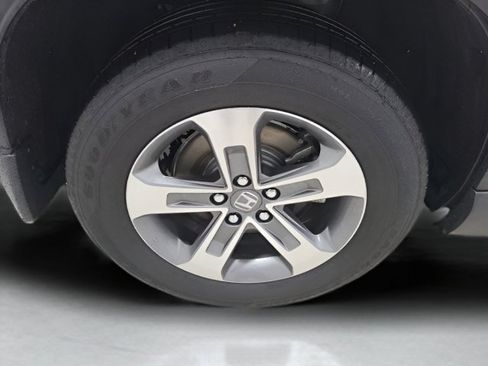 Used 2025 Honda Pilot EX-L image 13