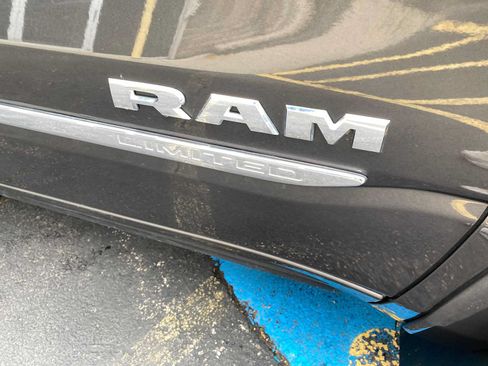 Used 2019 RAM 1500 Limited AWD/4WD image 40
