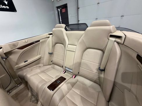 Used 2011 Mercedes-Benz E 350 Cabriolet image 25
