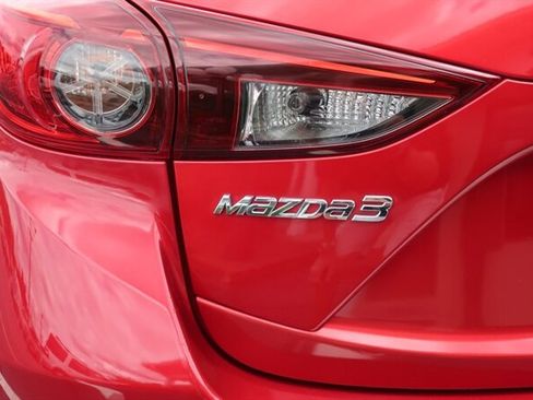 Used 2014 MAZDA MAZDA3 i Touring w/ Technology Package image 9