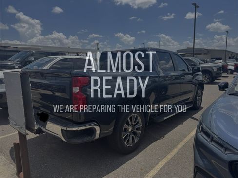 Used 2020 Chevrolet Silverado 1500 LT w/ Texas Edition RWD image 4