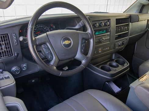 Used 2020 Chevrolet Express 3500 Extended w/ Driver Convenience Package image 12