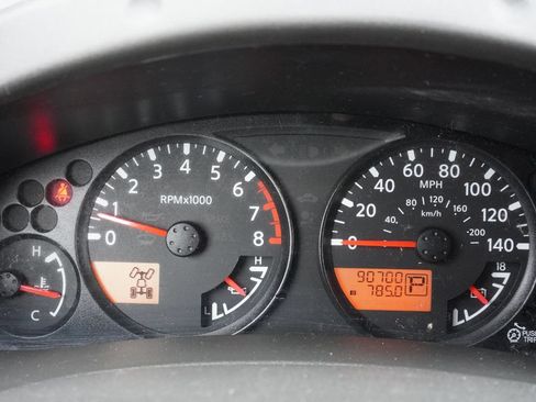 Used 2014 Nissan Frontier SV AWD/4WD image 26