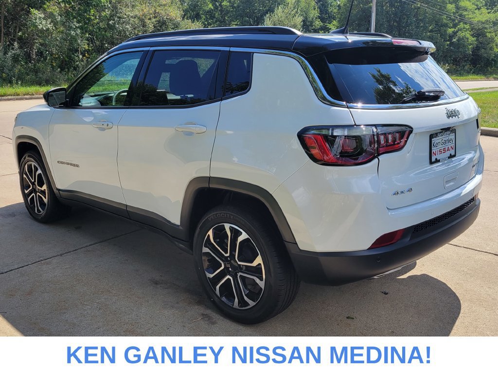 Used 2023 Jeep Compass Limited AWD/4WD image 5