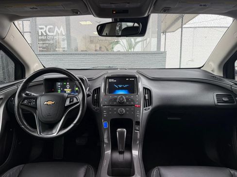 Used 2014 Chevrolet Volt Premium w/ Premium Trim Package FWD image 25