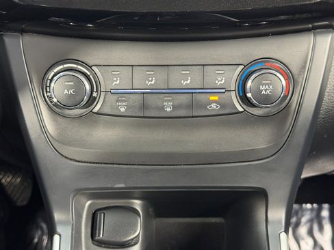 Used 2019 Nissan Sentra S image 24