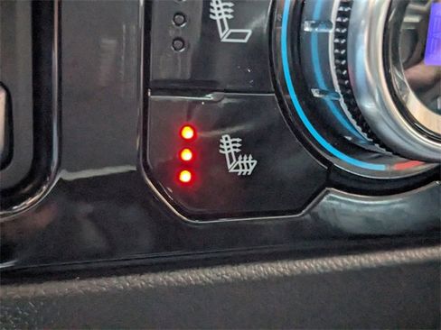 Used 2022 GMC Sierra 1500 SLT w/ SLT Premium Plus Package image 23