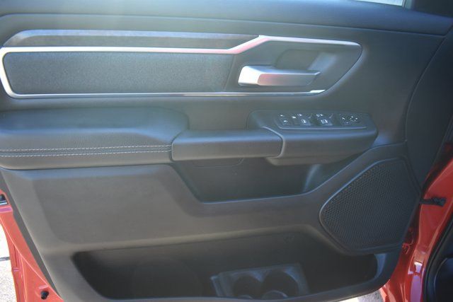 Used 2019 RAM 1500 Big Horn AWD/4WD image 14