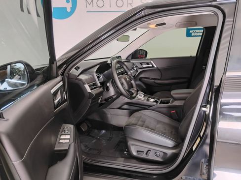 Used 2024 Mitsubishi Outlander SE FWD image 42