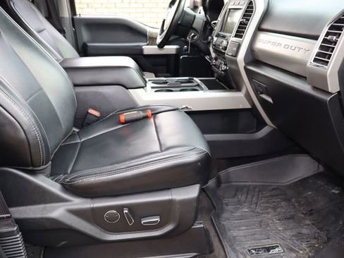 Used 2017 Ford F250 Lariat w/ Chrome Package AWD/4WD image 16