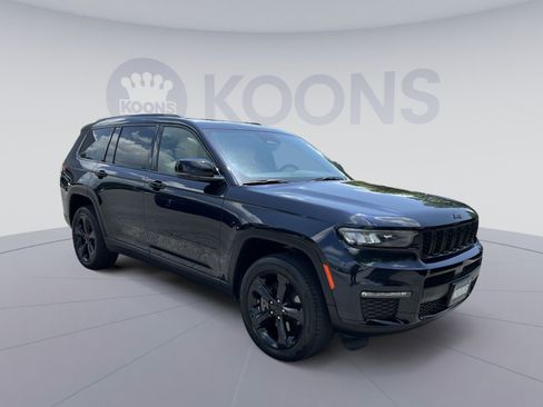 Used 2024 Jeep Grand Cherokee L Limited w/ Black Appearance Package AWD/4WD image 10
