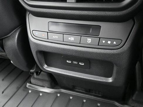 New 2025 Honda Pilot EX-L image 15