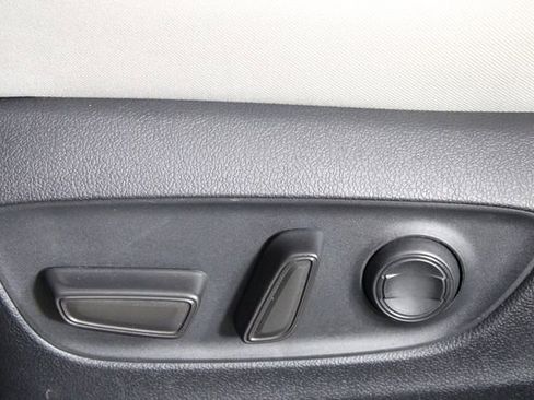 Used 2024 Toyota RAV4 XLE image 19