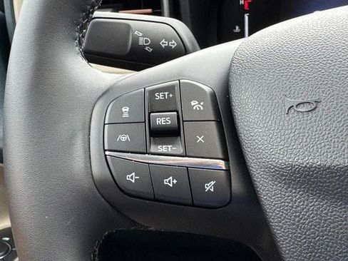 Used 2025 Ford Maverick Lariat w/ 4K Tow Package AWD/4WD image 17