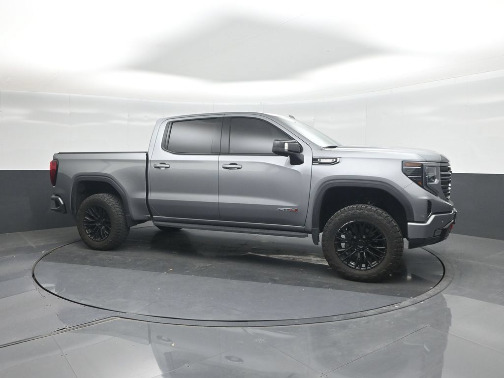 Used 2024 GMC Sierra 1500 AT4 w/ Technology Package AWD/4WD image 11