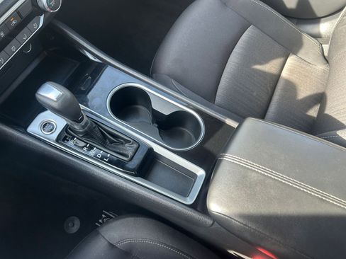 Used 2024 Nissan Altima 2.5 SV image 39