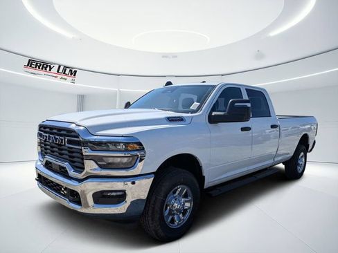 New 2026 RAM 2500 Tradesman AWD/4WD image 7