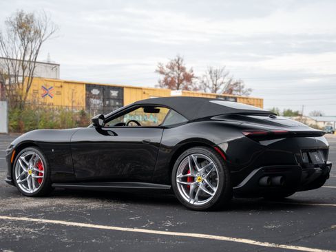 Used 2025 Ferrari Roma Spider RWD image 16