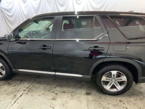 Certified 2025 Honda Pilot EX-L image 12