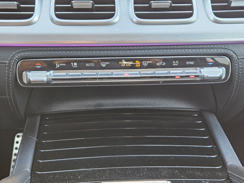 Certified 2025 Mercedes-Benz GLE 53 AMG 4MATIC Coupe image 21