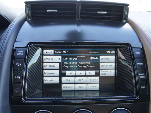 Used 2015 Jaguar F-TYPE S RWD image 12
