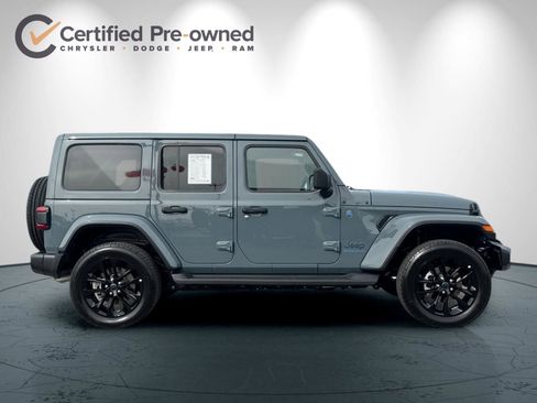 Certified 2025 Jeep Wrangler Unlimited Sahara image 3