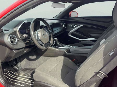 Used 2021 Chevrolet Camaro LT w/ Technology Package RWD image 20
