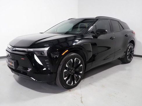Used 2024 Chevrolet Blazer EV AWD RS image 9