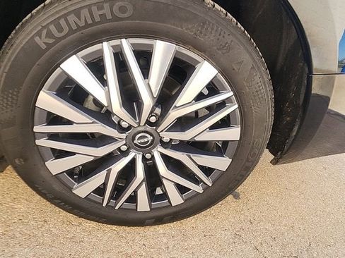 Used 2025 Nissan Altima 2.5 SV image 11