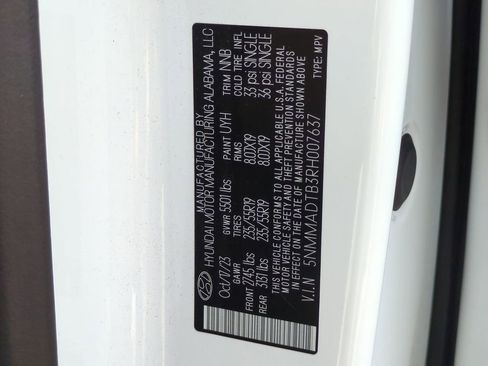 Used 2024 Genesis GV70 2.5T w/ Advanced Package image 33