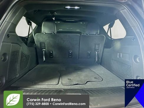 Used 2022 Chevrolet Suburban LT image 29