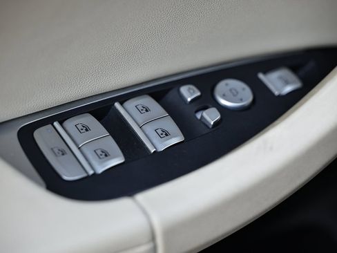 Used 2021 BMW X3 xDrive30i w/ Premium Package image 16