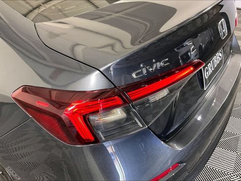 Used 2025 Honda Civic Sport image 35