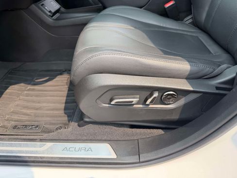 Used 2024 Acura RDX SH-AWD image 16
