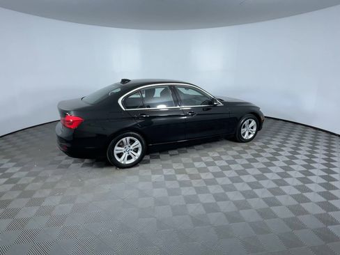 Used 2017 BMW 330i xDrive Sedan image 9