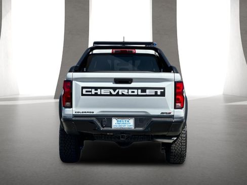 New 2026 Chevrolet Colorado ZR2 w/ Midnight Edition AWD/4WD image 5