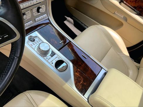 Used 2013 Jaguar XF RWD image 16