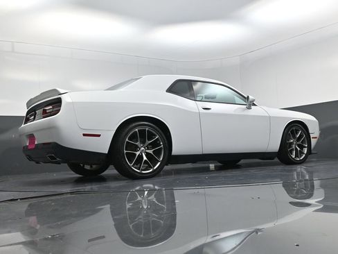 Used 2022 Dodge Challenger GT RWD image 18