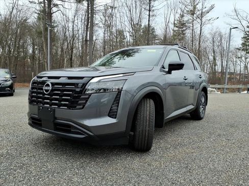 New 2026 Nissan Pathfinder SV image 3