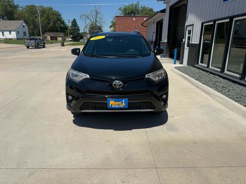 Used 2017 Toyota RAV4 SE w/ Power Extra Value Package AWD/4WD image 2