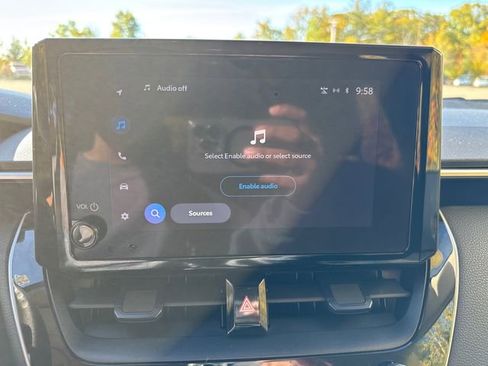 Used 2023 Toyota Corolla LE image 35