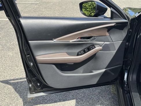 Used 2023 MAZDA CX-30 AWD 2.5 S w/ Premium Package image 15