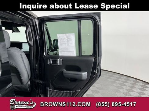 Used 2026 Jeep Wrangler Unlimited Sport AWD/4WD image 33