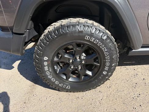 Used 2021 Jeep Wrangler Sport AWD/4WD image 29
