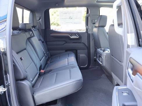 New 2026 GMC Sierra 1500 Denali w/ Denali Reserve Package image 43